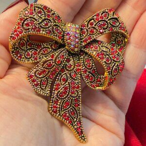 Bow Brooch Red Rhinestone Antique Gold Tone Statement Pin – 2.75”